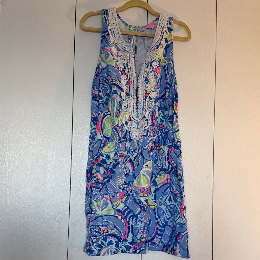 Sleeveless Blue Paisley Embroidered Shift Dress